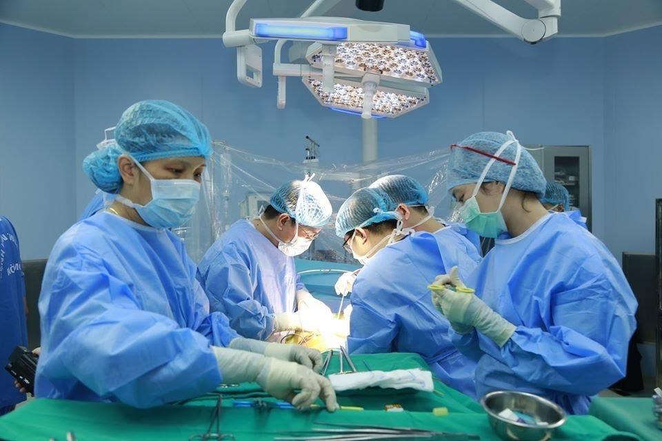 phẫu thuật cho bệnh nhân xơ gan