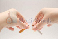 Hồ Chí Minh: Tôi đã bỏ được thuốc lá nhờ Boni-Smok